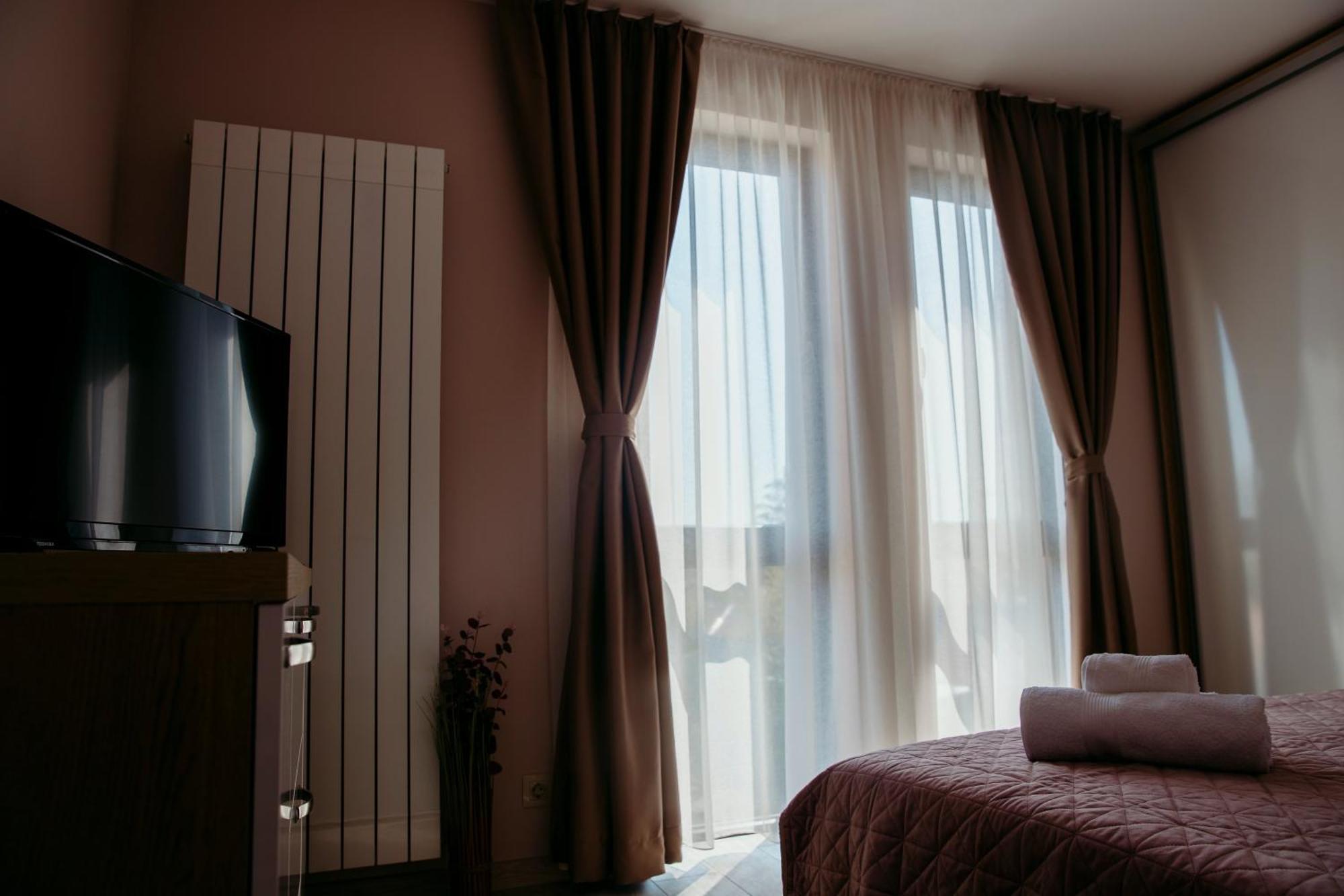 Rose Valley Apartment Kazanlak Exterior photo